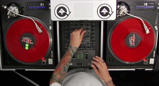 Mastering the Art of DJ Decks: A Comprehensive Guide - Scratching and Turntablism Techniques