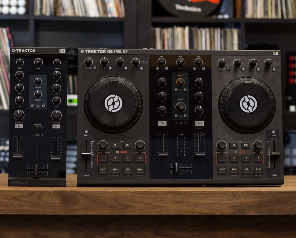 Review: Native Instruments Kontrol Z1 for Traktor Pro + DJ - DJ ...