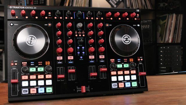 Review: Traktor Kontrol S4 MK2 and S2 MK2 - DJ TechTools