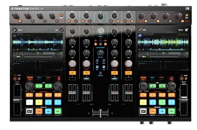 Traktor Kontrol S4 MK3 with Traktor DJ displays