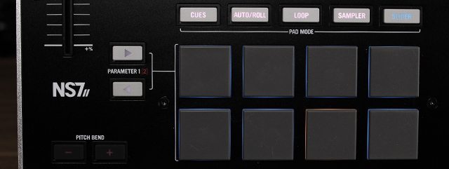 The pad + mode selectors on NS7 II