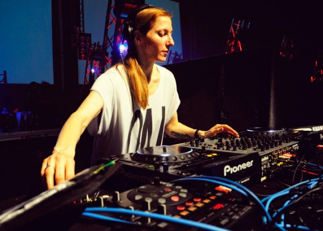 Remix Ellen Allien's "Butterfly"