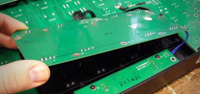 lift-out-s4-fader-pcb