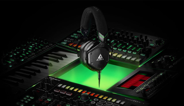 V-Moda Crossfade Wireless + Roland M-100 AIRA - DJ TechTools