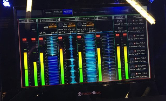 Check out this Mixer/Waveform mode shown on one of the Tour screens (click to zoom)