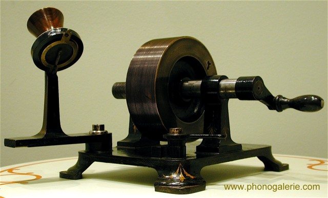 Edison Tinfoil Phonograph by Hardy France, 1878 © Jalal Gerald Aro