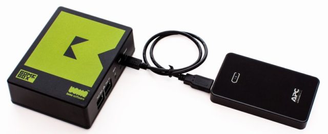 A simple USB battery pack can power the BomeBox for a long time