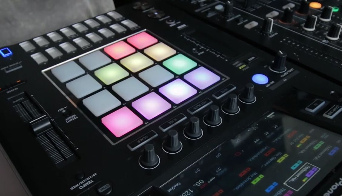 Pioneer DJ's DJS-1000: First Impressions Review - DJ TechTools