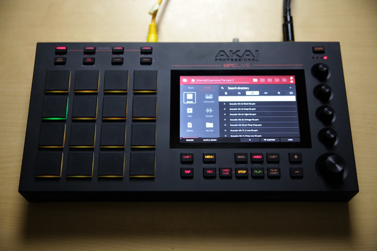 Mad Zach Gets Hands-On With MPC Live - DJ TechTools