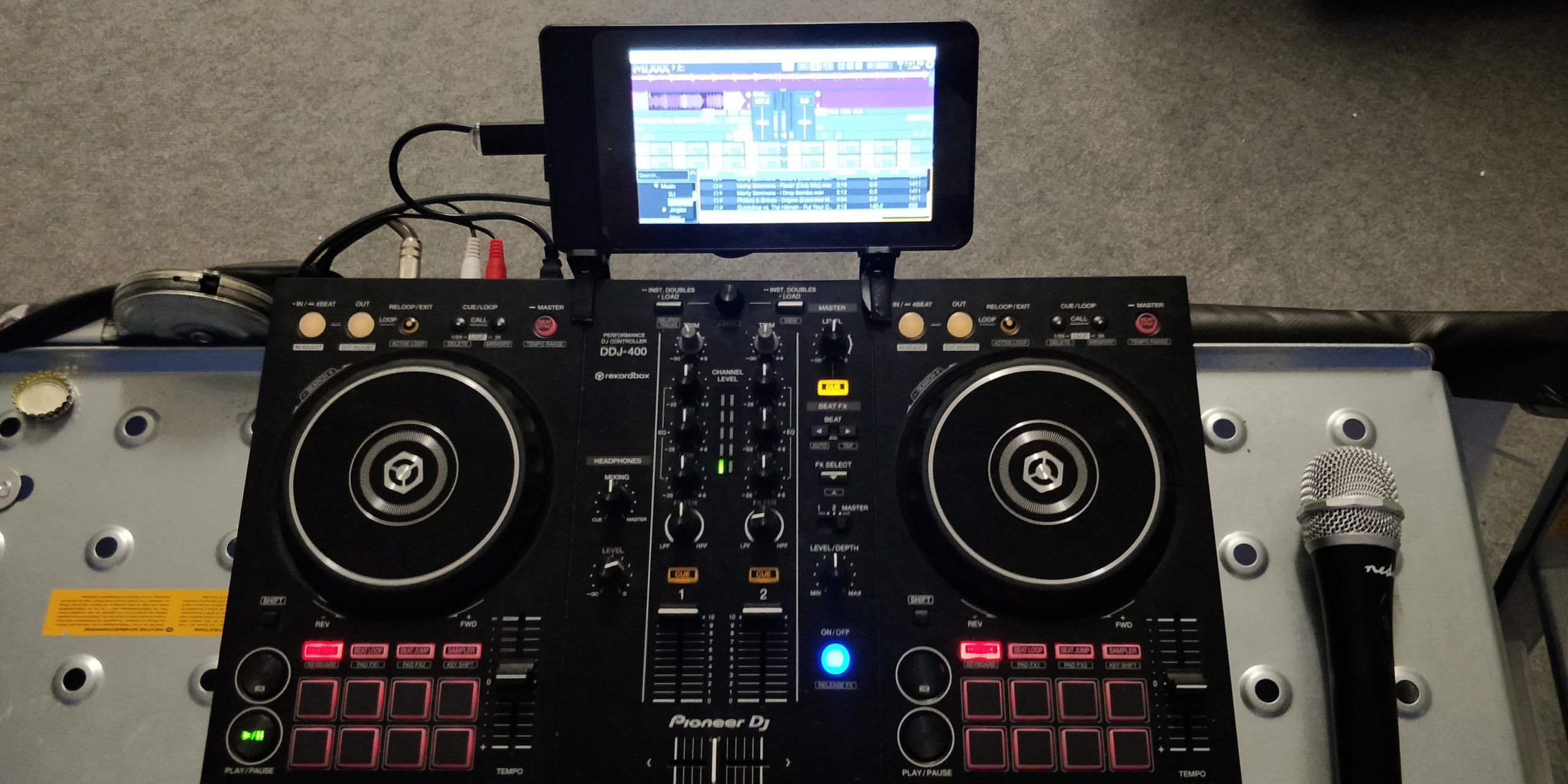 Building a standalone DDJ-400 with a Raspberry Pi and Mixxx - DJ
