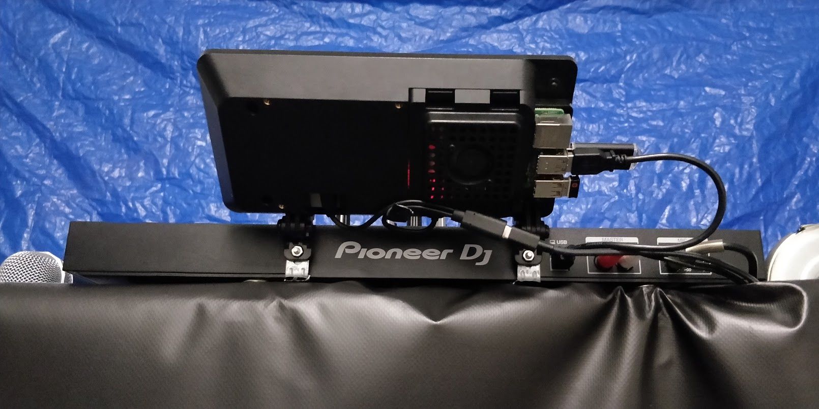 Pioneer DDJ-400 — Mixxx User Manual