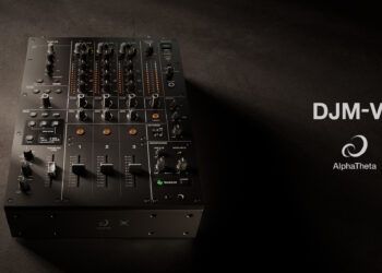 The DJM-V5 from AlphaTheta: 3 channels, 4-band EQ, V10 sound – no Beat FX or crossfader.